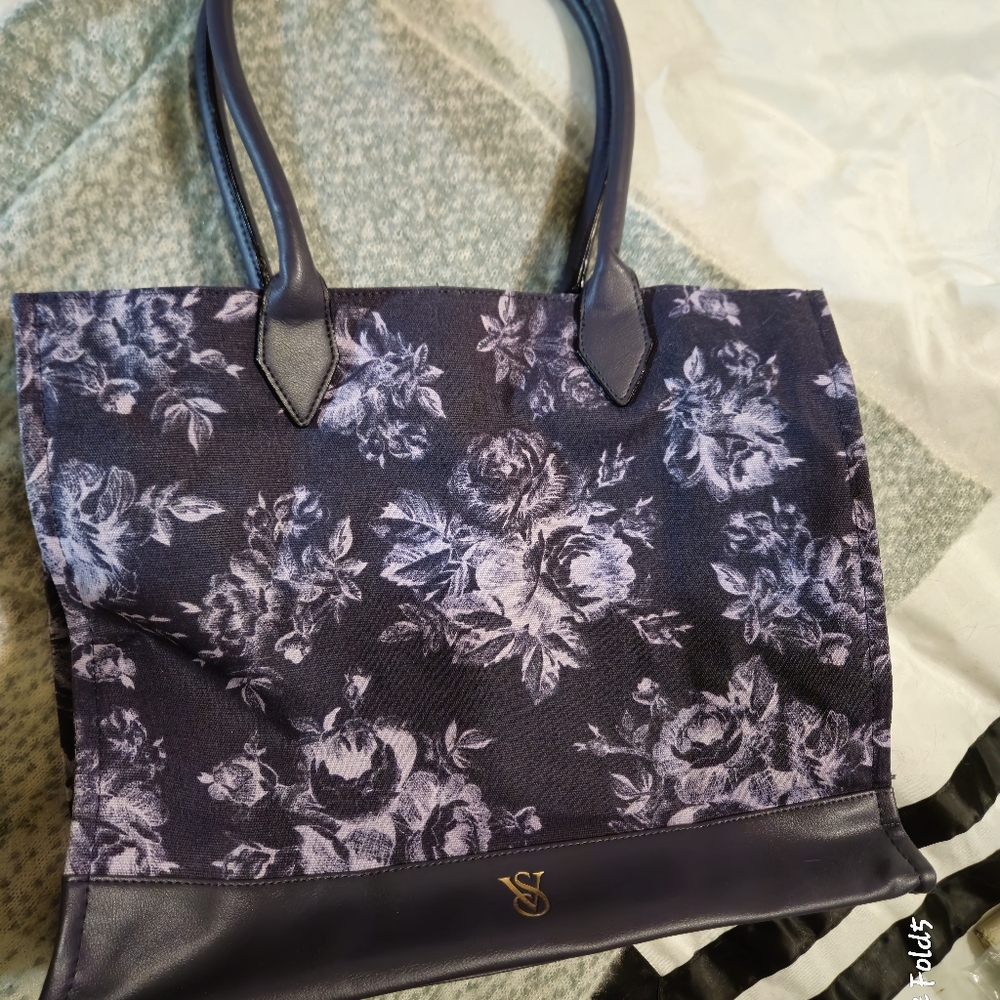 victoria secrets tote bag